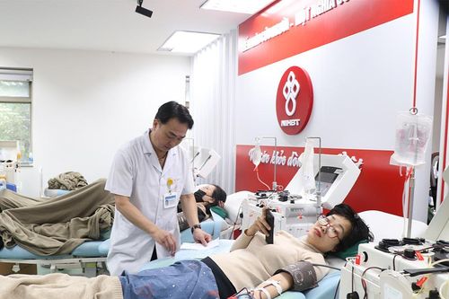 Hàng vạn thanh niên 'bền bỉ' 30 năm hành trình nhân ái, vận động hiến máu