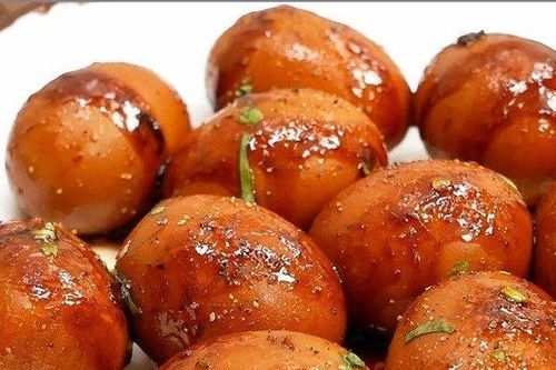 Trứng kho kiểu này đảm bảo nồi cơm hết veo trong nháy mắt