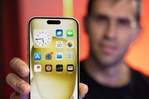 Video quảng cáo iPhone 15 mới nhất khiến iFan phải thót tim