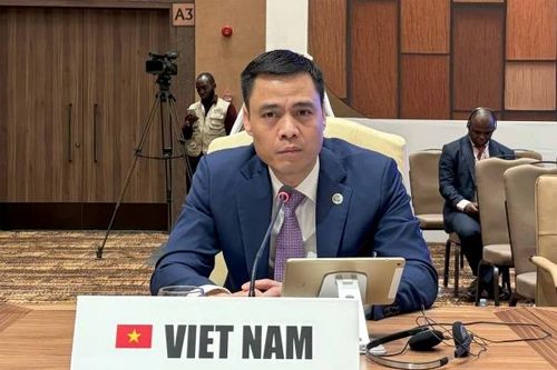 Việt Nam nhấn mạnh lấy người dân làm trung tâm, đẩy mạnh phát triển bền vững, ứng phó với thách thức toàn cầu