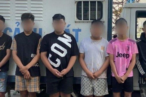 Bắt nhóm thiếu niên gây ra hàng loạt vụ cướp giật tại cửa hàng tiện lợi