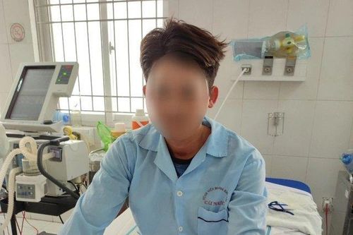 Bản tin tối 23/1: Con rể và mẹ vợ nhập viện sau khi ăn sam biển nướng
