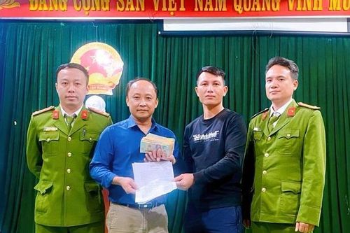 Cẩn thận giao dịch chuyển tiền trực tuyến dịp cận Tết