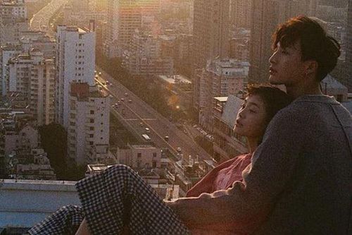 Tình đầu thường là mối tình khó quên, 3 cung Hoàng đạo nam này dù có trải qua 'ngàn vạn kiếp' cũng vẫn mãi nhung nhớ về người xưa