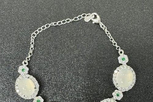 Siêu trộm đập kính ô tô trộm trang sức bị Công an huyện Gia Lâm bắt: Gây án cả ở Thái Nguyên và Hưng Yên
