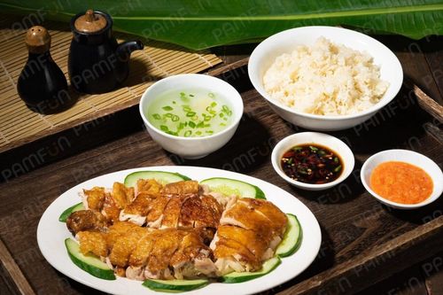 Đến PAMFUN 'ăn vóc, học hay' cùng cơm gà Hải Nam Singapore