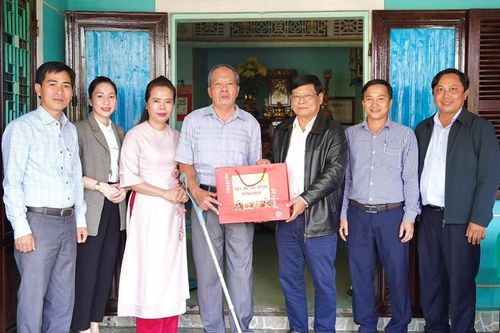Lãnh đạo tỉnh thăm, chúc tết ở Hương Thủy, Quảng Điền