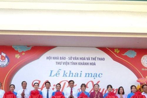 Khánh Hòa: Khai mạc Hội báo xuân Giáp Thìn năm 2024