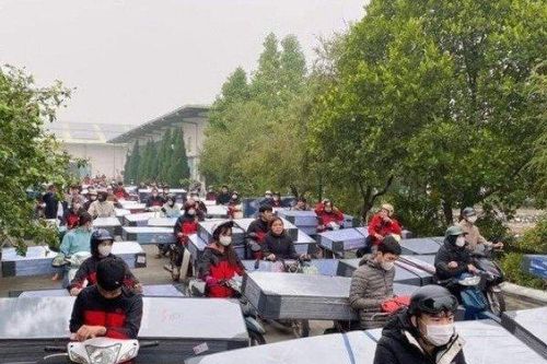 Tặng quà Tết bằng đệm cho hàng nghìn công nhân gây xôn xao, công ty nói gì?