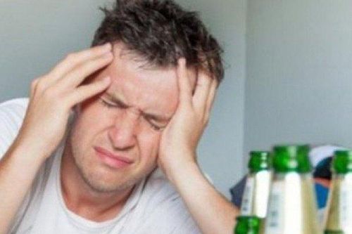 Rượu ảnh hưởng đến não bộ như thế nào?