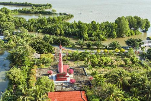 Sắt son ơn Ðảng, lòng dân