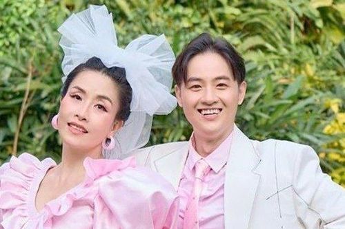 Ca sĩ Thanh Duy hạnh phúc khi 'cưới' được thần tượng
