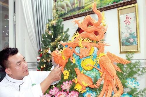 Độc đáo nghệ thuật 'chạm rồng, khắc phượng' từ rau, củ, quả