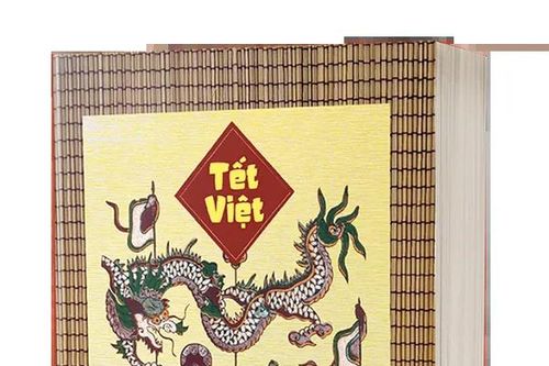 Ngày Xuân đọc Tết Việt
