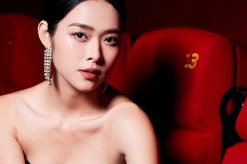 Diệp Bảo Ngọc chăm uống nước, giảm bữa ăn để mất 3kg mỡ thừa trong 10 ngày