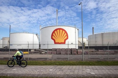 Shell quyết định tăng cổ tức và thông báo mua lại cổ phiếu