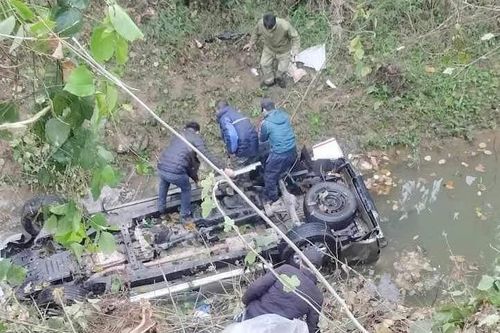 Ô tô rơi xuống vực sâu ở Lạng Sơn, 3 người thương vong