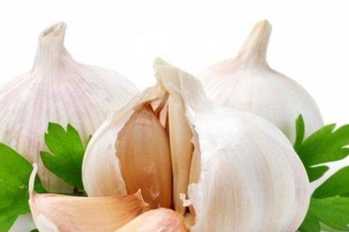 Những tác dụng tuyệt vời khi thêm tỏi vào bữa ăn