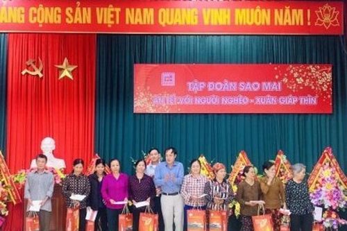 Sao Mai Group mang 'Tết ấm' đến với hơn 1.000 hộ nghèo, khó khăn tỉnh Thanh Hóa