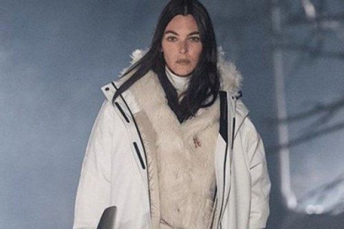 Moncler đi lên núi để khai trương sàn diễn choáng ngợp thu đông 2024