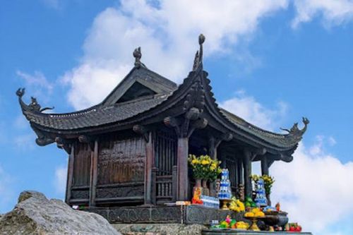 Mắt nắng rừng hoa Tây Yên Tử