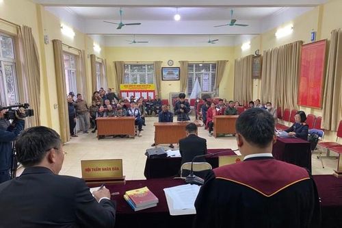 Cái giá phải trả cho những kẻ 'kiếm ăn' bằng pháo dịp Tết nguyên đán Giáp Thìn