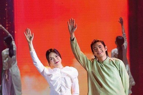 Hoa xuân ca 2024 hội tụ dàn sao khủng nhất Việt Nam