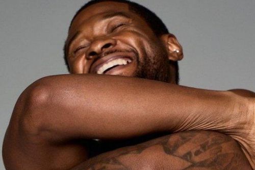 Usher là gương mặt đại diện thời trang nội y nam của Kim Kardashian