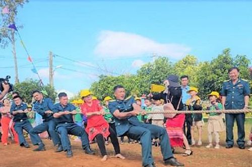 Trọn vẹn vị xuân tại Trạm Radar 20