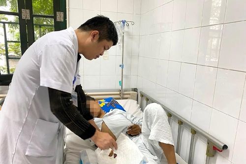 Khám, cấp cứu do pháo nổ 3 ngày đầu Tết Giáp Thìn tăng