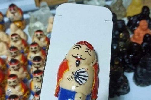 'Nghệ nhân' trẻ 8x và những món đồ thủ công mini làm từ đất sét