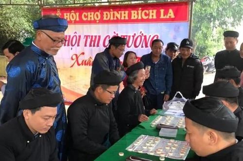 Quảng Trị: Đầu xuân đi chợ mỗi năm chỉ họp một lần
