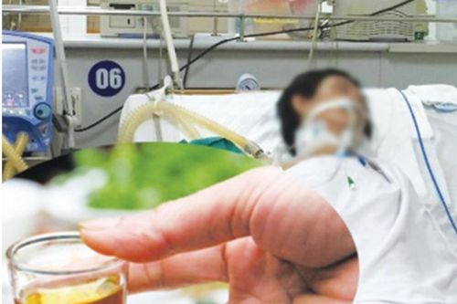Ngộ độc rượu trong bữa tiệc Tết, hai vợ chồng tử vong