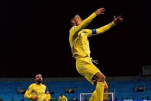 Tin thể thao hôm nay (15-2): Ronaldo tỏa sáng, Bayern thua sốc