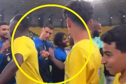 Ronaldo Jr bị bố mắng