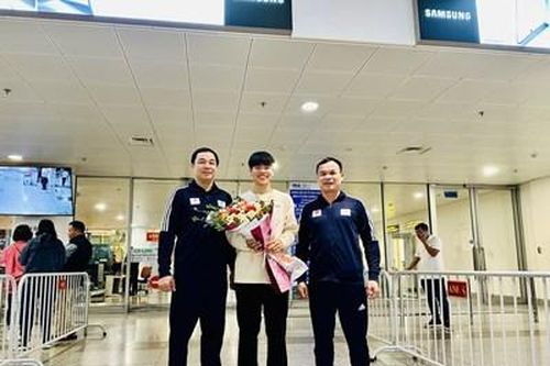 Bóng chuyền nữ Thông tin đón ngoại binh người Thái Lan