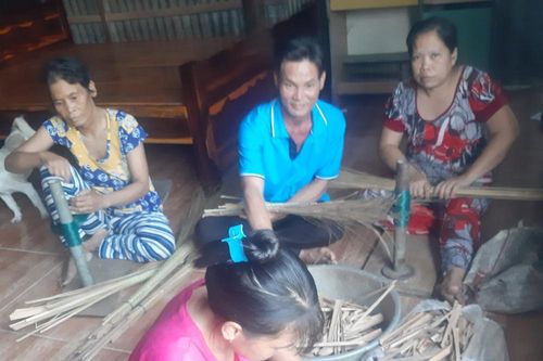 Cần có giải pháp phát triển làng nghề