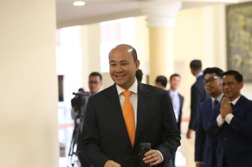 Con trai út ông Hun Sen được bầu làm Phó Thủ tướng Campuchia