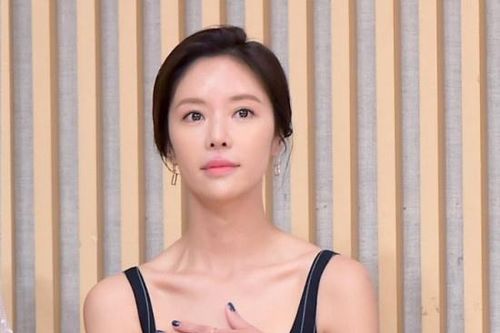 Hwang Jung Eum ám chỉ chồng doanh nhân ngoại tình