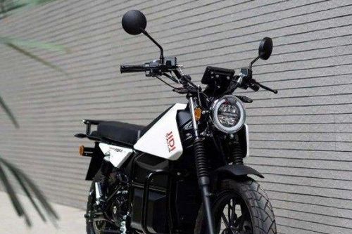 Ngây ngất với xe máy điện cực chất tới từ 'lục địa đen'