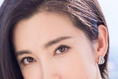 'Mỹ nhân không tuổi' Lý Băng Băng độc thân ở tuổi 51