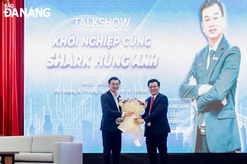 Hơn 300 sinh viên tham gia tọa đàm khởi nghiệp cùng Shark Hùng Anh