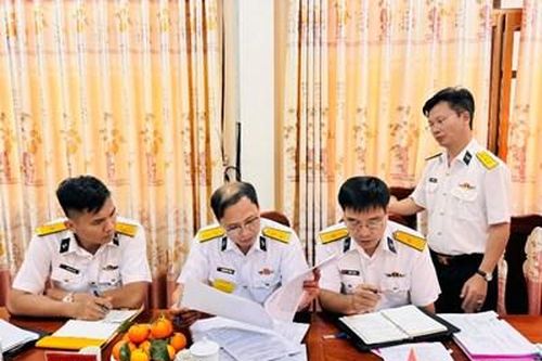Quân chủng Hải quân kiểm tra chuẩn bị ra quân huấn luyện đối với Lữ đoàn 125, Vùng 2 Hải quân