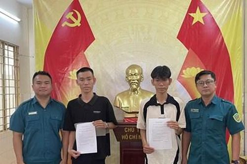 DIỄN ĐÀN LỜI HỨA VỚI HẬU PHƯƠNG: Hai anh em sinh đôi gác dự định học đại học, tình nguyện nhập ngũ 2024