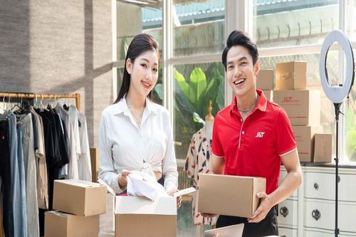 J&T Express tuyển dụng thêm 3.000 – 4.000 shipper ngay sau dịp Tết nguyên đán Giáp Thìn.
