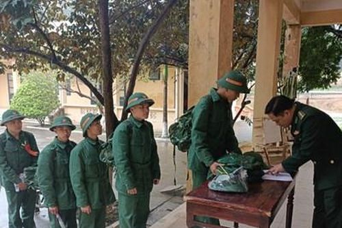 Cục Quân nhu hướng dẫn bảo đảm quân trang cho chiến sĩ mới nhập ngũ năm 2024