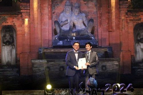 Người thầy thuốc được vinh danh thế giới sau 30 năm tận tụy với ngành nhãn khoa