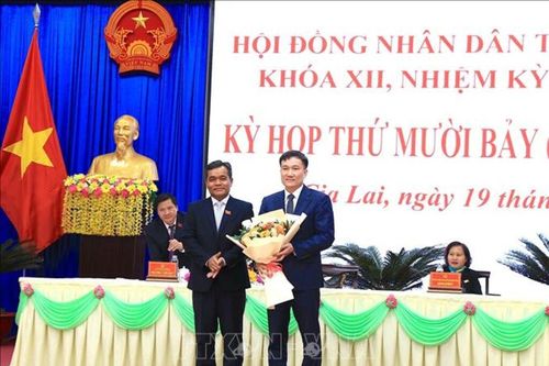 Phê chuẩn Phó Chủ tịch UBND hai tỉnh Gia Lai và Quảng Bình