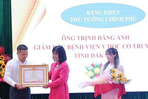 Đắk Lắk: Một giám đốc bệnh viện được Thủ tướng tặng Bằng khen