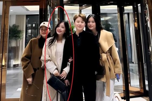 Hot girl Bắc Giang lần đầu lộ diện sau nghi vấn mang thai 'cậu Rồng'